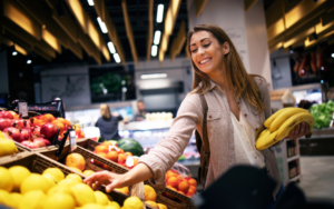 Por que não deves ir fazer compras do mês com fome